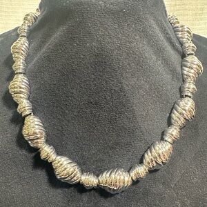 Vtg: Nina Ricci Polished Silver Toned Honeycomb Link Collar Necklace